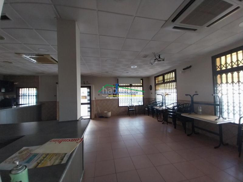 Foto c6ff1aa7-f8a5-4727-9d0d-06277a95c4a8. Local comercial a Oeste Mérida