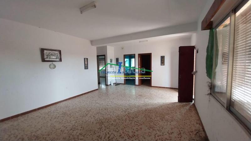 Foto 76b3a04b-7512-4fec-aa11-df64230b663d. Chalet mit pool in Valverde de Mérida