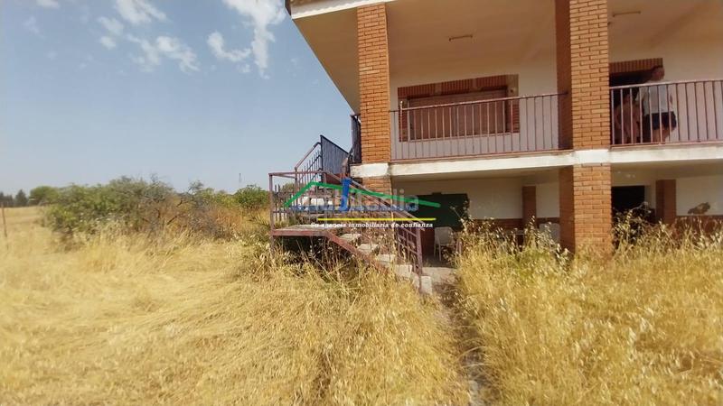 Foto 89620e0a-eadc-4e9b-8e47-349e719bd04f. Chalet mit pool in Valverde de Mérida