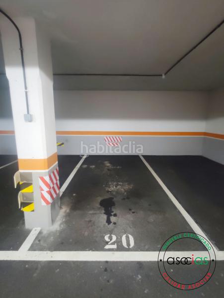 Foto db700cb1-2048-4aa6-bc9d-50649fbfba0f. Autoparkplatz in Gijón - cl jose maria martinez 3 in Gijón