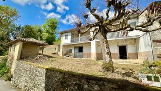 Casa aparellada a Samalea - lg samalea 2. Casona asturiana en samalea, piloña.