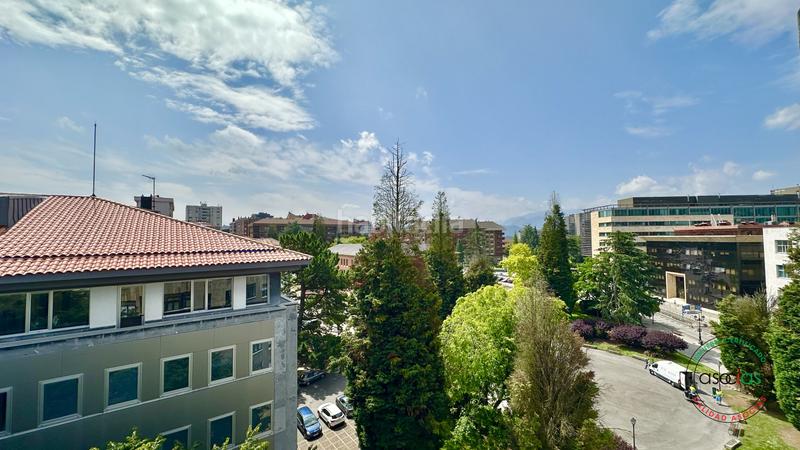 Foto f1321cc8-2618-4438-a64d-f643785e3130. Piso en Oviedo - luis fernández vega sanz 4 pisazo en el corazón , con terraza y dos plazas de garaje. en Oviedo
