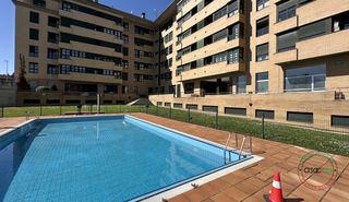 Pis a Gijón - cl smara 9. Viesques cuatro dormitorios, terraza y piscina.