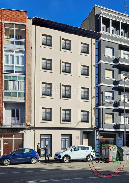 Foto 67690b87-76cd-434d-b309-9989fc4e802b. Piso en Avilés - av telares venta de edificio en Centro Avilés