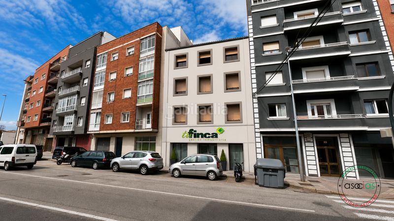 Foto fbb4f8a7-456c-4b0a-8b43-f029a45d93ef. Piso en Avilés - av telares venta de edificio en Centro Avilés
