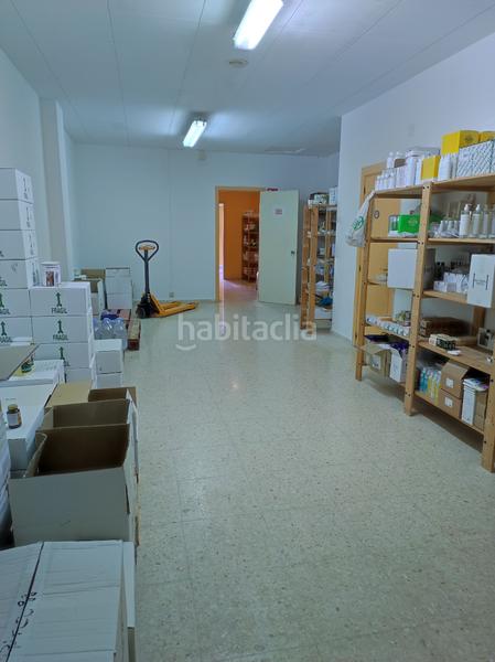 Foto 6f5f1746-e1d2-41d1-a64c-97f9b8bfe3ce. Alquiler local comercial en Gelida