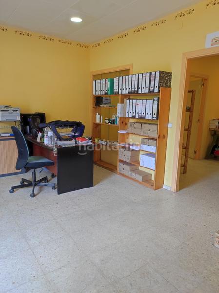 Foto 7c799def-6b8e-49f0-a3c0-6deccf06af3d. Location local commercial avec chauffage dans Gelida