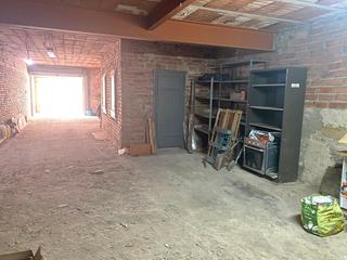 Business premise in Carrer vilafranca 29. Local de 131 m2 en venta en gelida apto como garaje o almacen