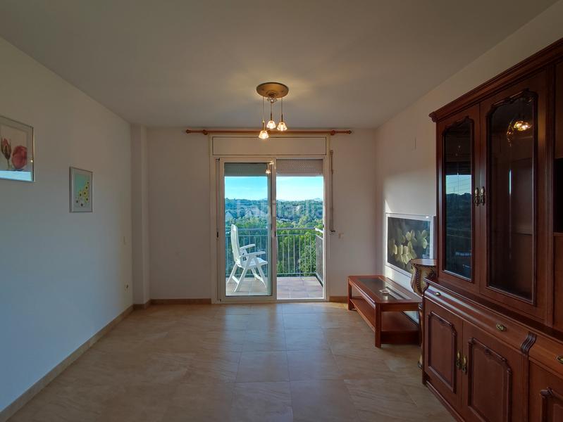Foto 7aea2c58-e47b-4486-9ce5-d6433dafd187. Appartamento con riscaldamento parcheggio in Gelida
