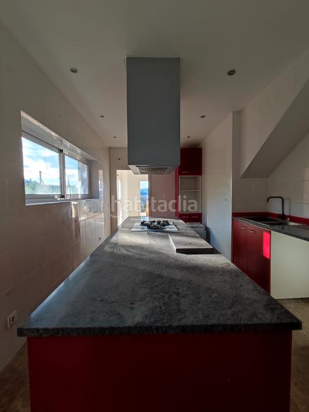 Foto 103a5cf7-60cc-4d69-8f41-ea1b92ba6dbb. Maison avec parking dans Subirats