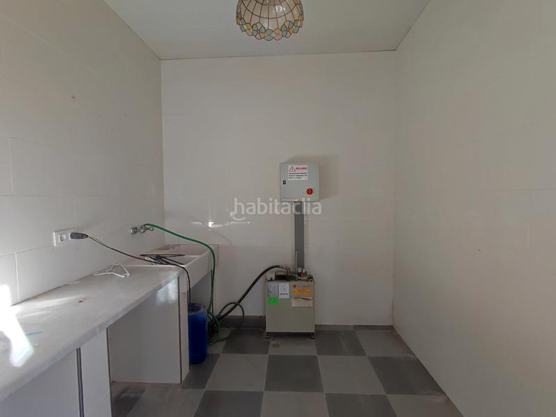 Foto 265c5585-bddb-43b2-89c0-81f6ac277578. Maison avec parking dans Subirats