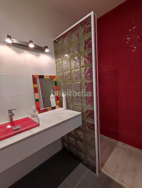 Foto e9763110-9a5d-4c65-b04b-25887d67dcd2. Maison avec parking dans Subirats