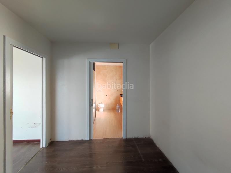 Foto ec5ac877-49c6-40d1-81ba-7ac32a459f7b. Maison avec parking dans Subirats