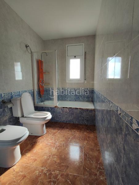 Foto 9f1a3a87-f2e1-4a88-8c1c-ee30bd8f15d0. Doppelhaus mit parking in Puigdàlber