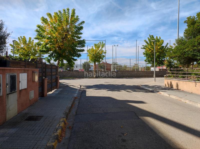 Foto fbf5cfd9-438a-4f2d-88d6-53355c6d52cc. Doppelhaus mit parking in Puigdàlber