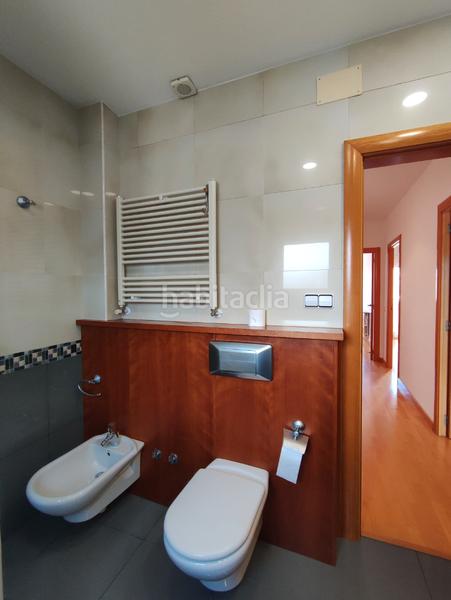 Foto 48f805c2-fa89-47ca-ac91-e8f3cdaf1ccc. Maison jumelée avec chauffage parking piscine dans Els Pavos Blanes