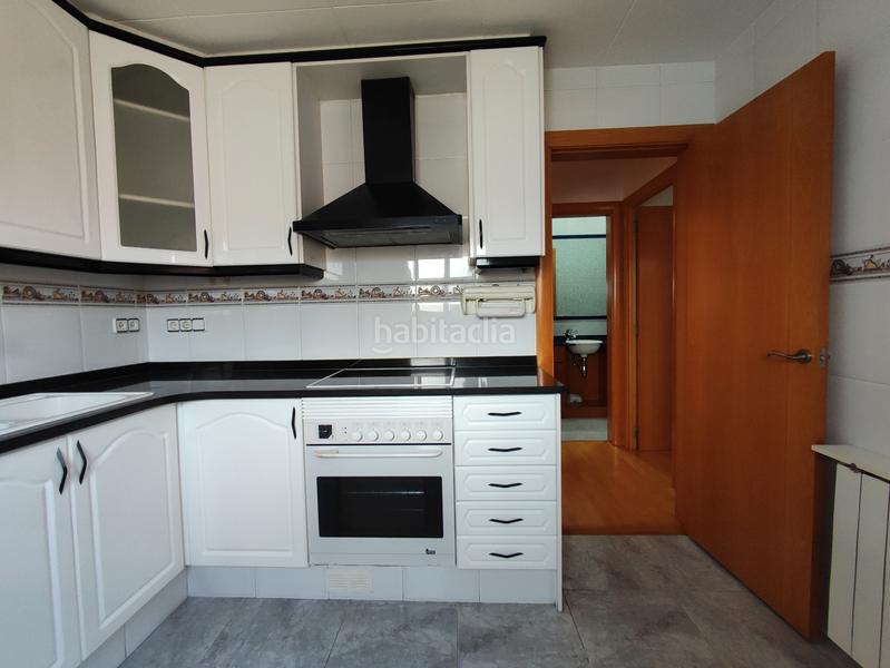 Foto 15f334e7-a234-40f3-a2ed-26021cec7d82. Semi detached house with heating parking pool in Els Pavos Blanes