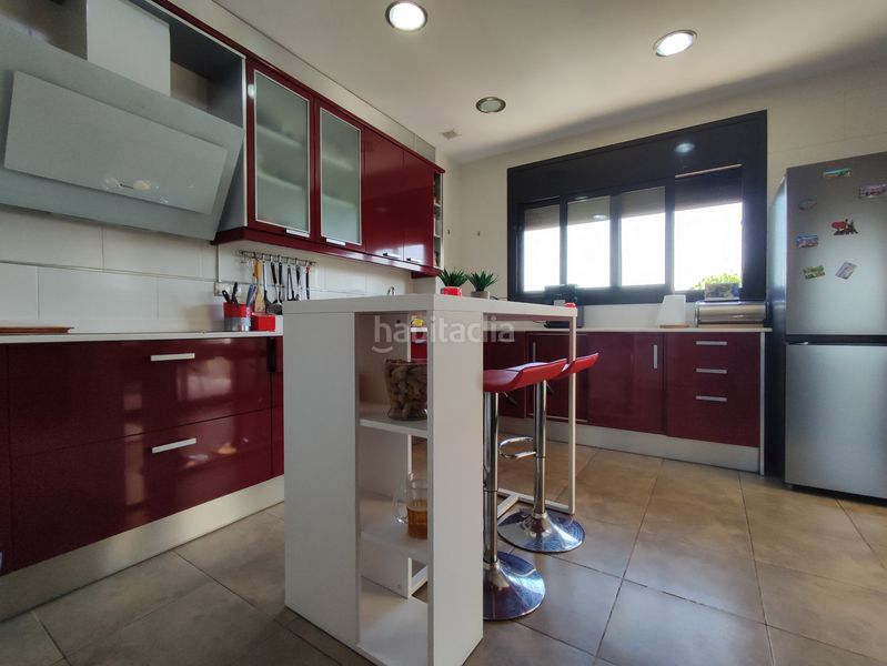 Foto 8ed511cd-899f-440e-bddb-1f57f73da735. Xalet amb xemeneia calefacció aparcament a Masquefa