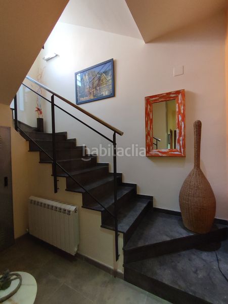 Foto 9c5c0d88-cd3d-4d3c-8cf8-741a3acf05b8. Xalet amb xemeneia calefacció aparcament a Masquefa