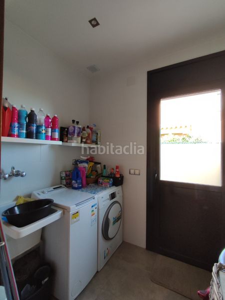 Foto d8bce35c-1ed7-44a1-85d2-86b2bafbe2f6. Xalet amb xemeneia calefacció aparcament a Masquefa