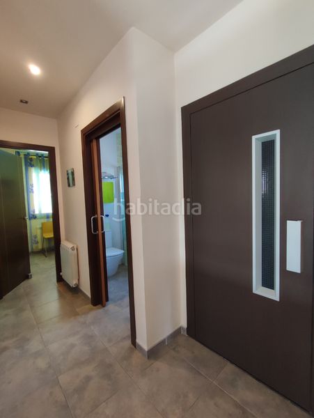 Foto f86d30ec-d173-4f2e-be0e-f5504e3bc2b0. Xalet amb xemeneia calefacció aparcament a Masquefa
