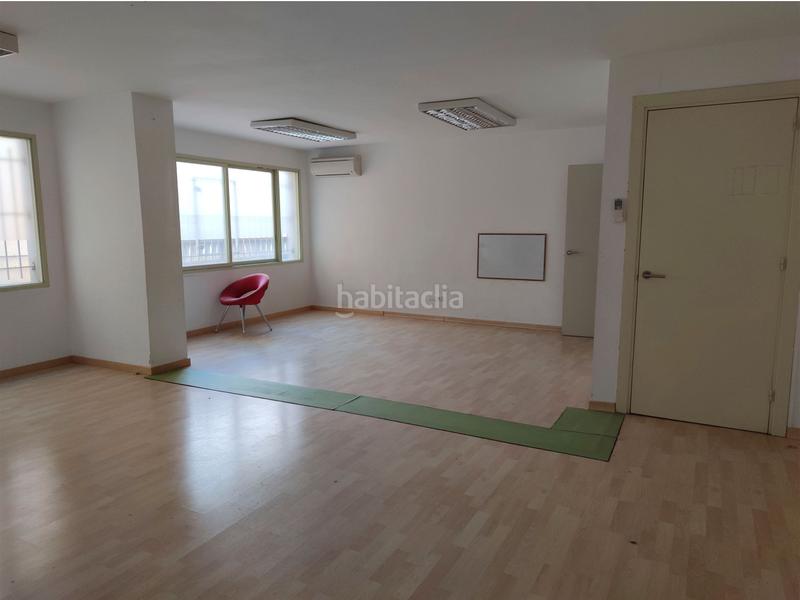 Foto 1f7a2bd9-80ad-4b1d-99f6-acb09a677133. Alquiler oficina  de 95m2 molt ben situada en el centre !! en Girona