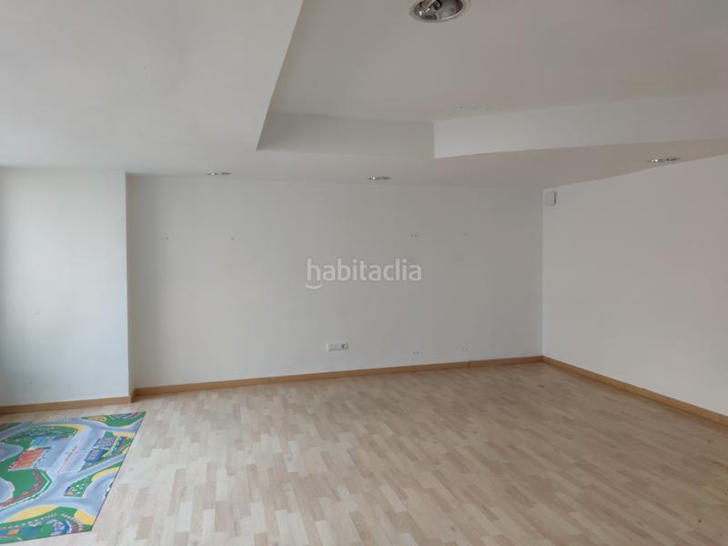 Foto 343a7560-4a4d-4270-9cd3-9f46df6977ab. Alquiler oficina  de 95m2 molt ben situada en el centre !! en Girona