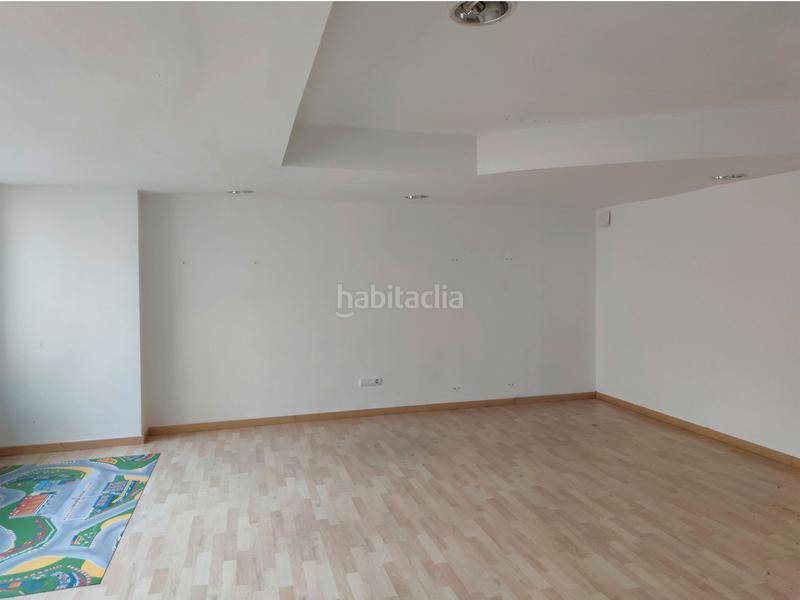 Foto ca013724-e6e3-49ed-8e17-8677b53a2144. Alquiler oficina  de 95m2 molt ben situada en el centre !! en Girona