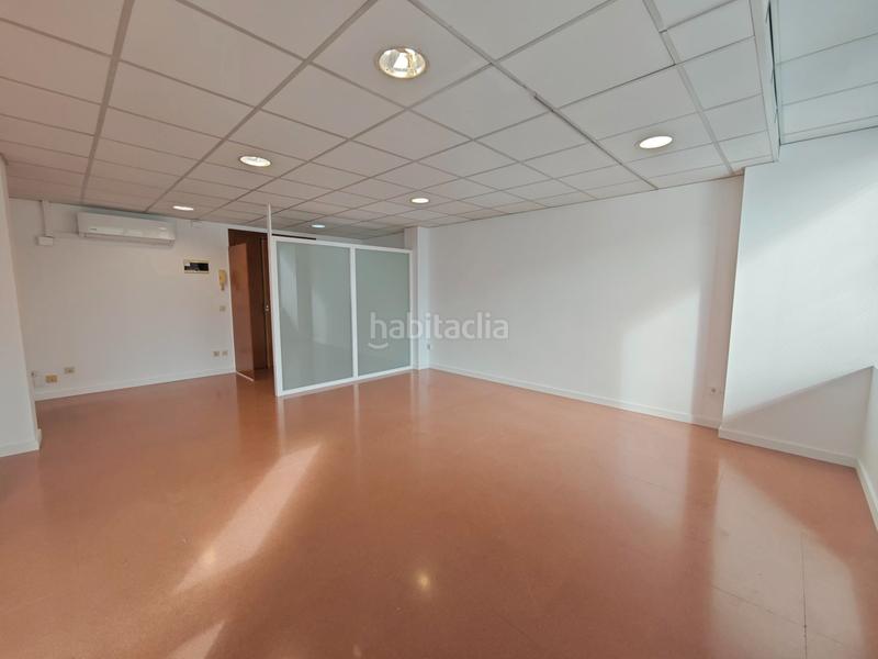 Foto 0565a4b1-a03f-44d1-8113-8b7308c6915c. Lloguer oficina a Eixample Nord Girona