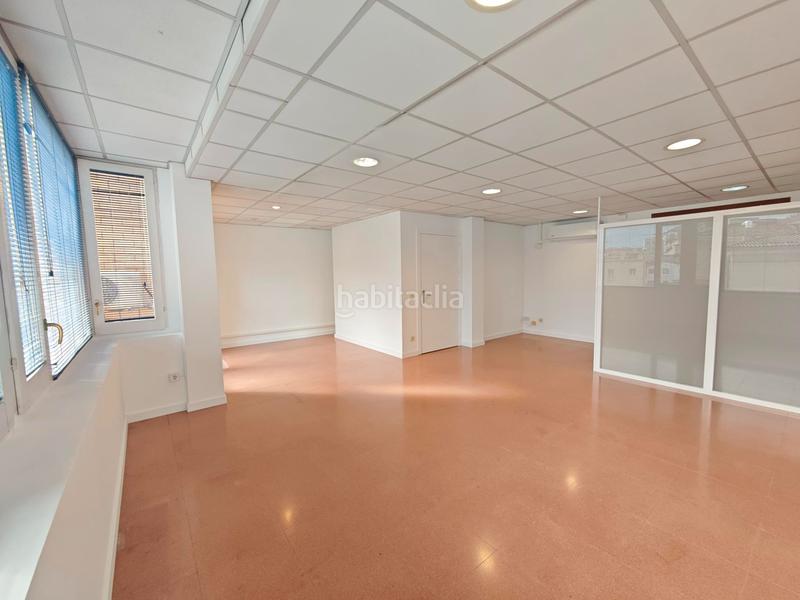 Foto 467ccec9-89cb-4603-8aa5-ad24d1ef3cbe. Miete büro in Eixample Nord Girona