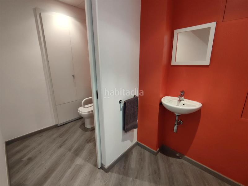 Foto e4aa4b25-5ffb-4e43-b63c-dd4014b0f18a. Alquiler local comercial local en alquiler de traspaso situado en el barri vell ! en Girona