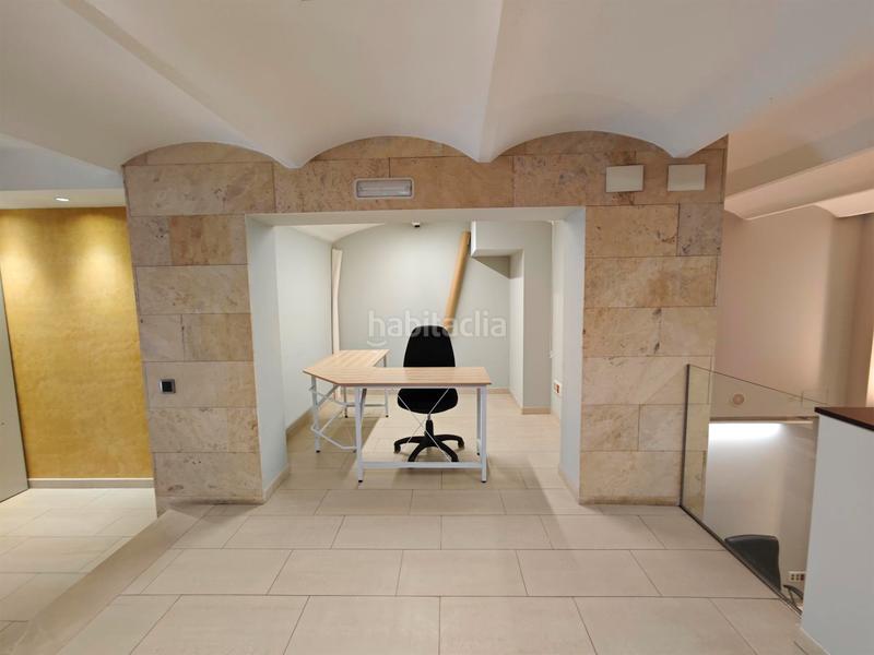 Foto 12d384aa-1c9a-4f18-b1ae-46491d0348da. Location bureau avec chauffage dans Eixample Nord Girona