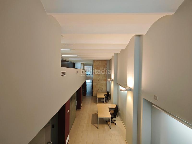 Foto 785c6a1f-6635-41be-b6c3-f5fdd52bac81. Location bureau avec chauffage dans Eixample Nord Girona