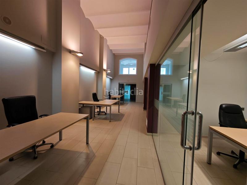 Foto 9d874d9a-2169-47a4-b3c9-7309fce061b7. Location bureau avec chauffage dans Eixample Nord Girona