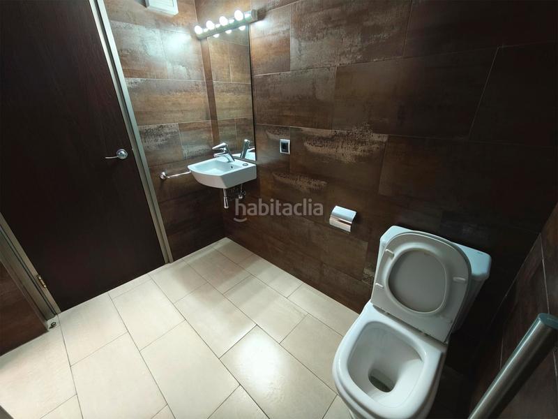 Foto feec5d97-9325-49d3-b367-366cb298219d. Location bureau avec chauffage dans Eixample Nord Girona