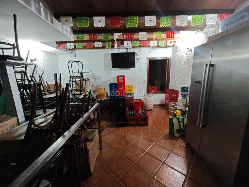 Foto df9f6fde-ea92-46fa-a30b-fdc0c7de830a. Local comercial local en venda a la zona de sta eugènia! en Girona