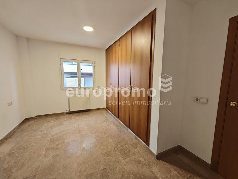 Foto 50cdb02c-2cc9-4c5f-8e6b-efe77024c045. Rent flat with heating parking in Eixample Nord Girona