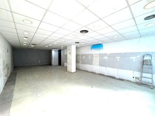 Local commercial à Eixample Nord