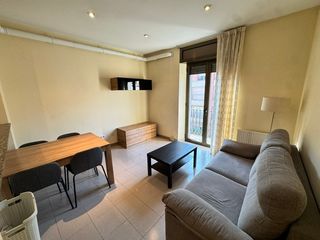 Rent Flat in Eixample Nord. Fantástico piso en el centro de girona de dos habitaciones