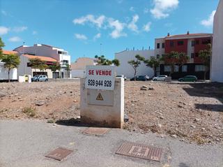 Terreny residencial a Vecindario - El Doctoral - Cruce de Sardina. Local en esquina