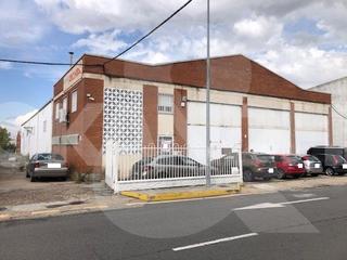 Nau industrial  Calle zeppelin