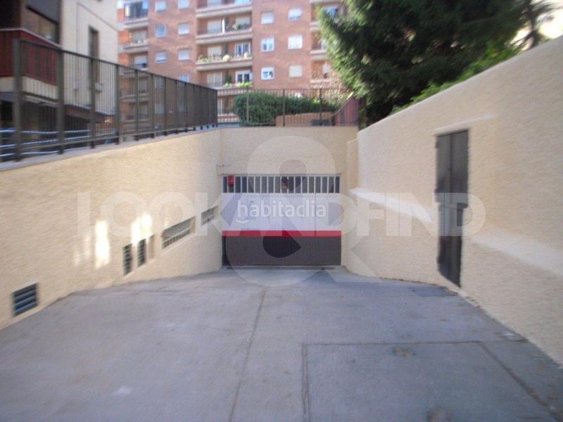 Foto 2204191d-eb48-421a-87de-122229f97db9. Parking voiture dans Estación Salamanca