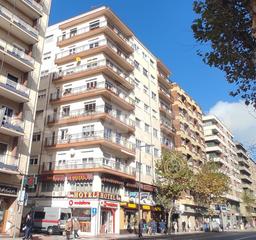 Appartement à Calle maría auxiliadora 40. M. auxiliadora junto al corte ingles