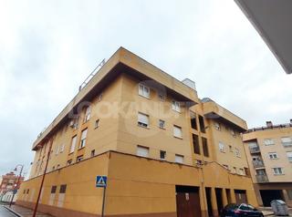 Pis a Calle rubi 3. Venta ático santa marta