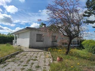 Xalet a Calle pinar 17. Vivienda individual los almendros