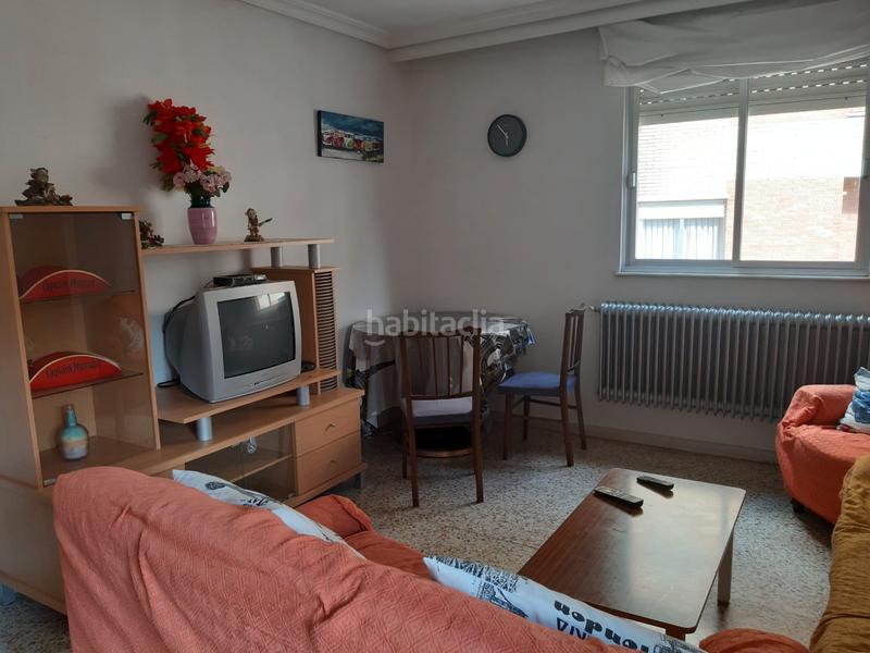 Foto b9fc07b0-b2c3-44f5-a03f-a110d18db9dc. Alquiler piso en calle gardenia 13 alquiler piso para estudiantes en Salamanca