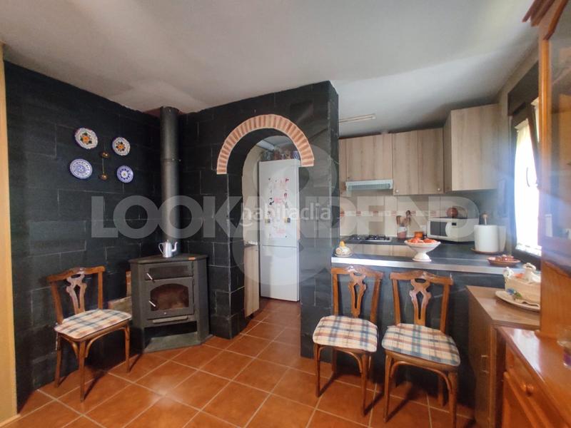 Foto cc1e85c8-b3f5-49cb-a6b3-94787b9875ce. Chalet in urbanización las golondrinas 6 in Calvarrasa de Arriba