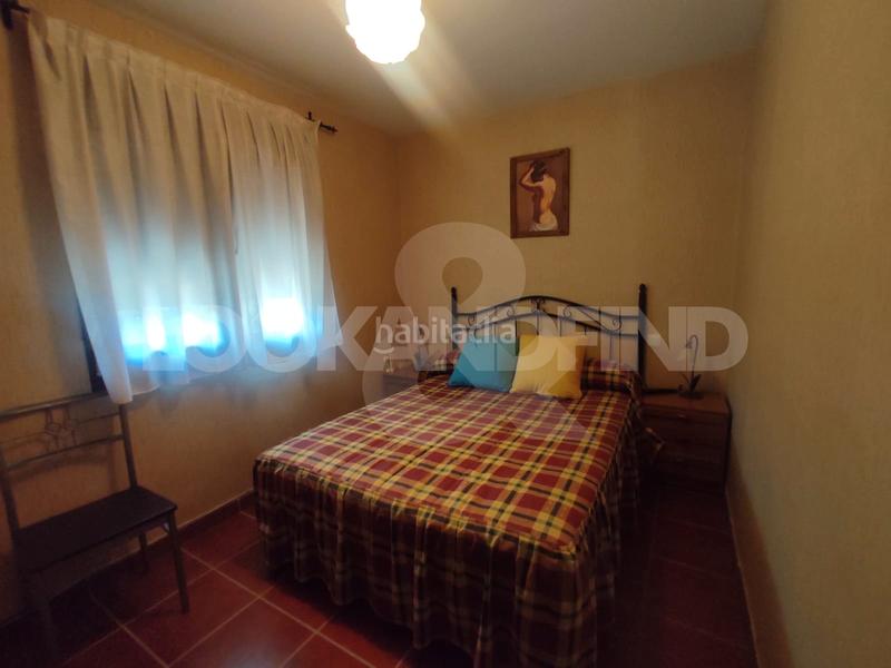 Foto d7cfd6a9-da27-41a4-830c-74cf49affba9. Chalet in urbanización las golondrinas 6 in Calvarrasa de Arriba