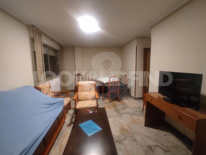 Foto 61bf2857-f94f-4547-8e2a-97bbc6caad88. Flat in paseo de los madroños 5 in Garrido Norte Salamanca