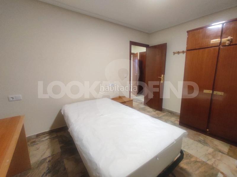 Foto 6f54439a-66d6-47a8-a48f-6903b83ef213. Flat in paseo de los madroños 5 in Garrido Norte Salamanca